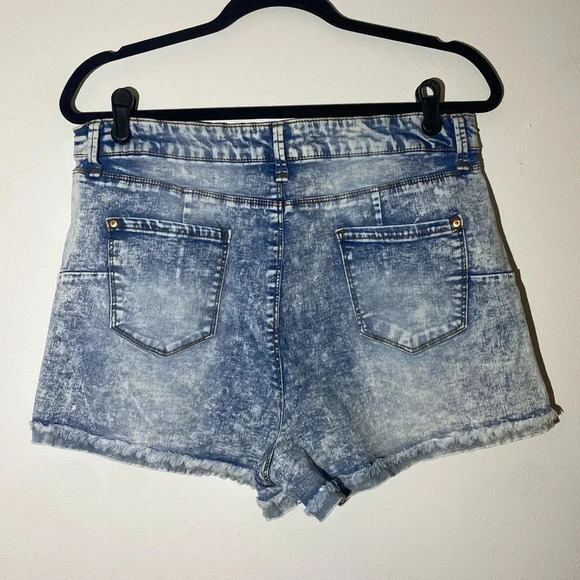 High Rise Denim Shorts *SEE SIZE INFO* - Picture 2 of 3